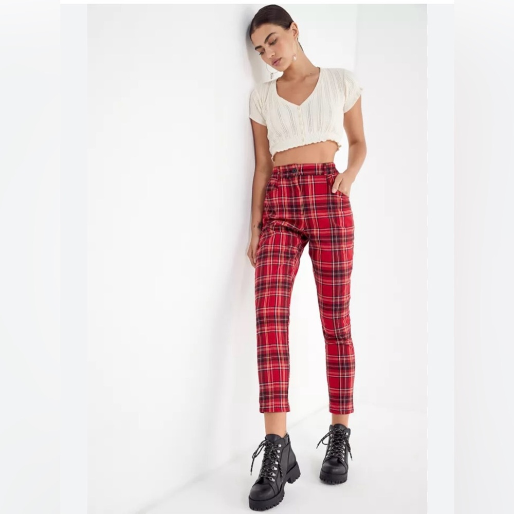Urban Outfitters Plaid Tapered Mom Pant -Red Tartan High-rise-Crop -EUC Sz S